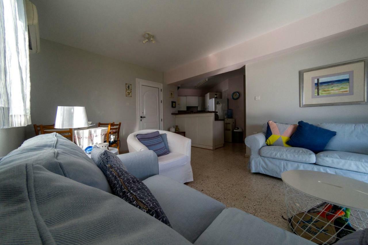 Blue Bay Beach House Larnaca Exterior photo