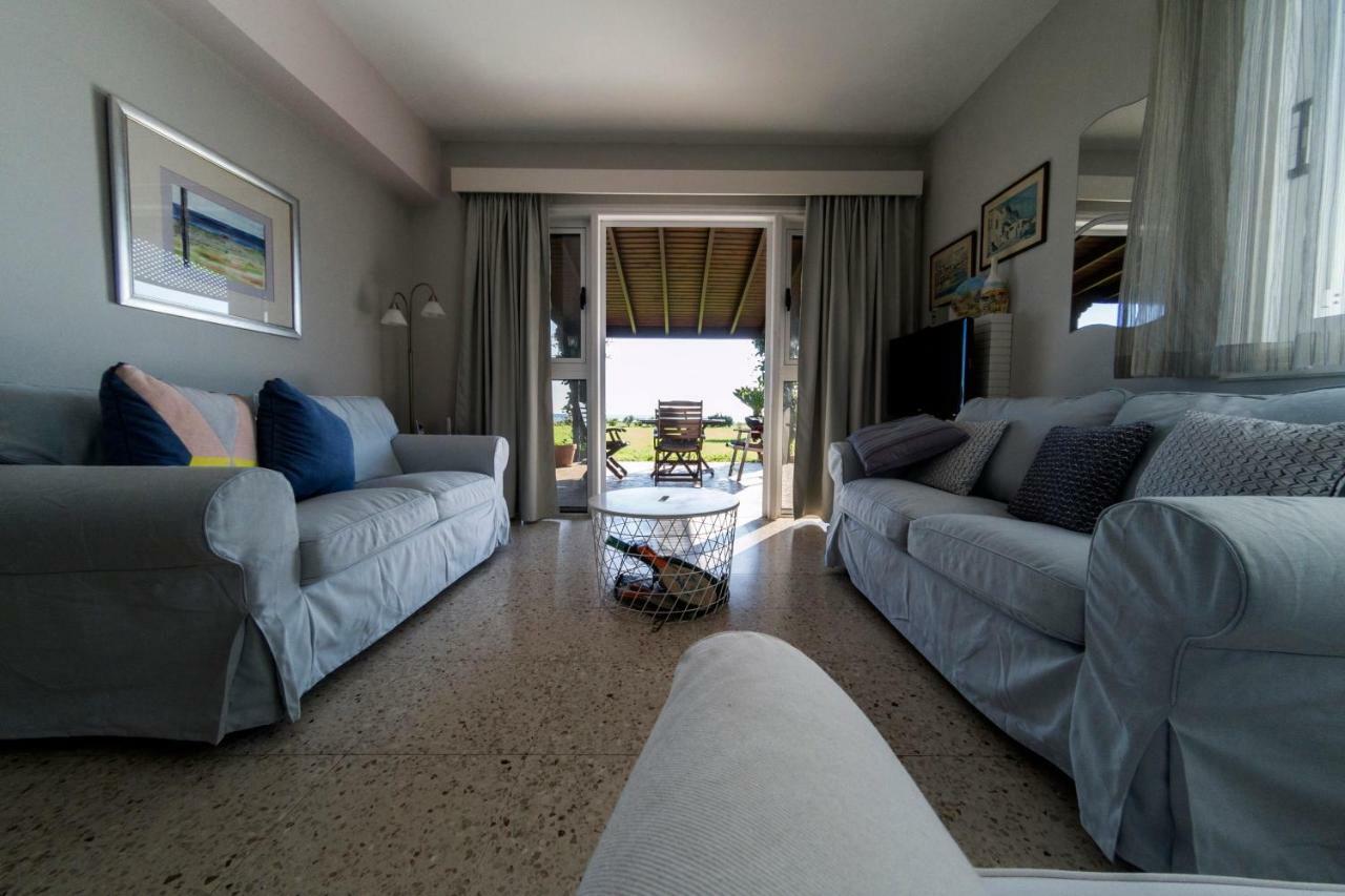 Blue Bay Beach House Larnaca Exterior photo